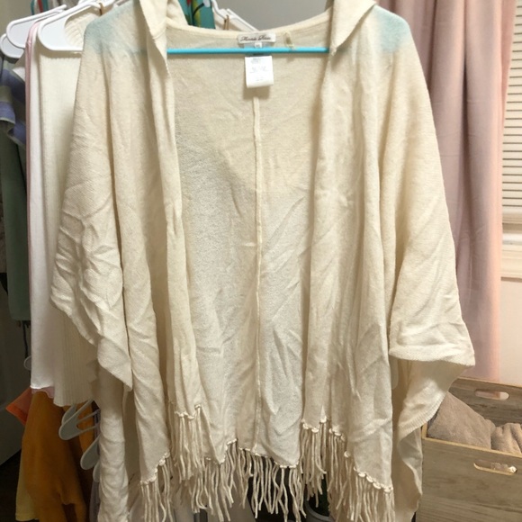 Cashmere Cream Poncho with Fringe - Picture 1 of 4